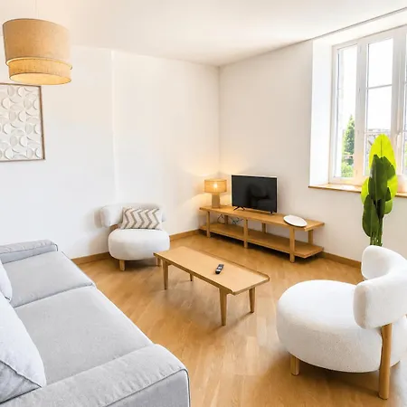 Aux Loges Du Theatre Apartment